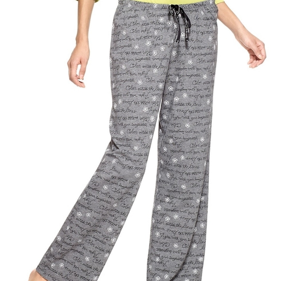 NWT Hue pj pants size small